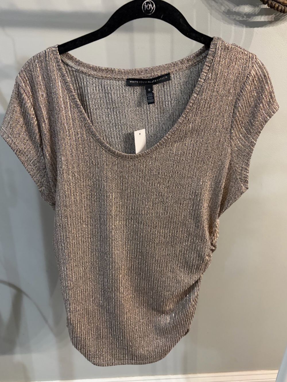 NWT ✨ White House Black Market Metallic Ribbed  cap sleeve Scoop Neck Top - med.